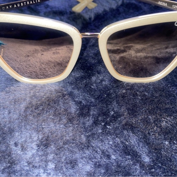 Quay x JLO REINA extremely RARE Sunglasses - Picture 6 of 8